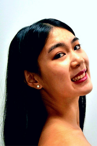 Rebecca Huang Headshot